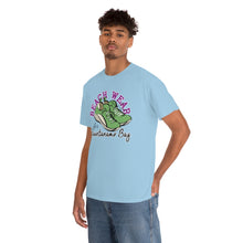 Load image into Gallery viewer, Beach wear T-shirt - light blue - male model