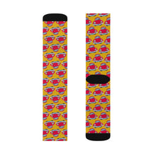 Load image into Gallery viewer, Dub-Dub Beetle Cartoon Socks