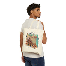 Load image into Gallery viewer, King Helmet Seashell Beach Tote
